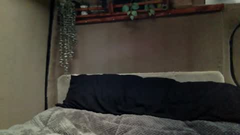 Tuhands online show from 21, 12, 2024