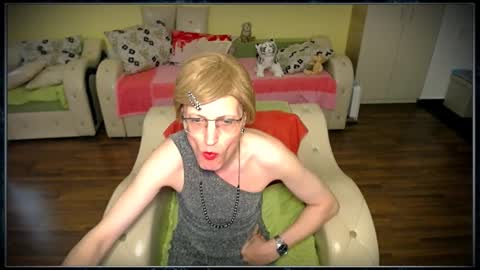 Snapshot of tvclementine chatting on 28, 1, 2025 Clementine online show from 28, 1, 2025