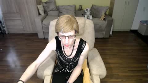 Clementine online show from 15, 3, 2026