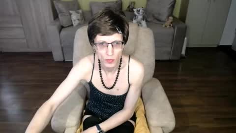 Clementine online show from 3, 5, 2026