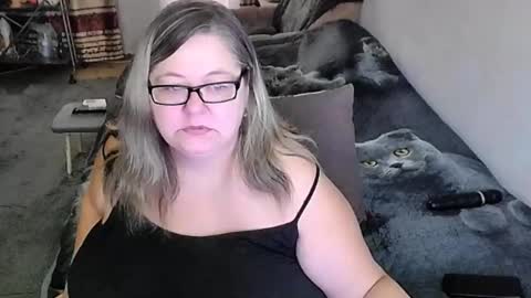 Lana online show from 11, 2, 2026