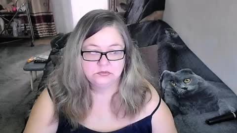 Lana online show from 8, 5, 2026