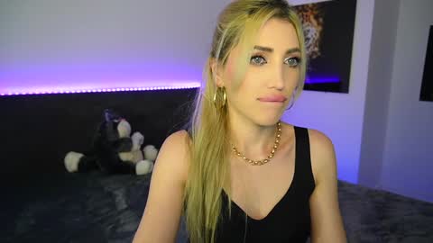 MayCarrey online show from 2, 1, 2025