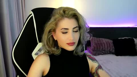 Snapshot of tweety_twist chatting on 9, 3, 2026 MayCarrey online show from 9, 3, 2026