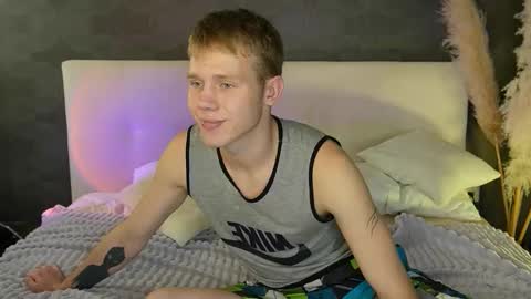 Snapshot of twelveeek chatting on 4, 10, 2025 Angus online show from 4, 10, 2025