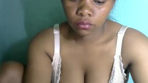 Snapshot of twenkle chatting on 24, 1, 2025 LORAH online show from 24, 1, 2025