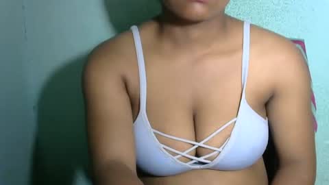 Snapshot of twenkle chatting on 31, 1, 2025 LORAH online show from 31, 1, 2025
