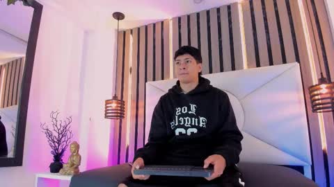 Snapshot of twink_bunny chatting on 5, 11, 2025 samu online show from 5, 11, 2025