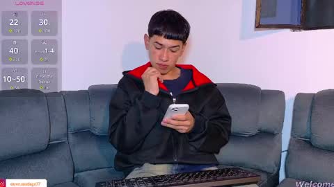 Snapshot of twink_daren chatting on 8, 5, 2026 Mr Daren online show from 8, 5, 2026