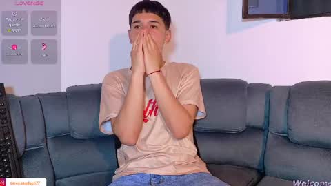 Snapshot of twink_daren chatting on 11, 5, 2026 Mr Daren online show from 11, 5, 2026