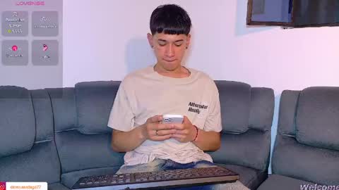 Snapshot of twink_daren chatting on 18, 5, 2026 Mr Daren online show from 18, 5, 2026