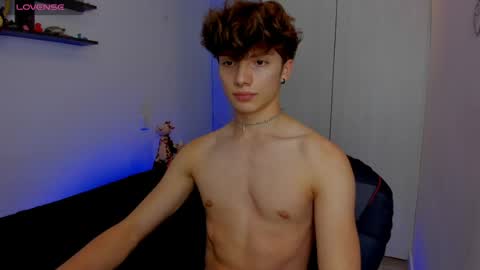 Snapshot of twink_dream__ chatting on 18, 5, 2026 jhony online show from 18, 5, 2026