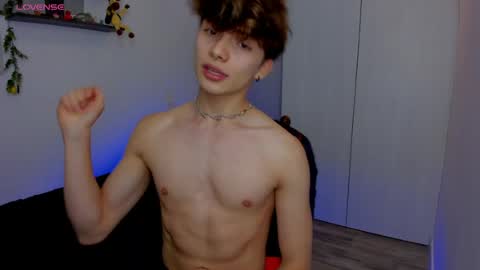 Snapshot of twink_dream__ chatting on 19, 5, 2026 jhony online show from 19, 5, 2026