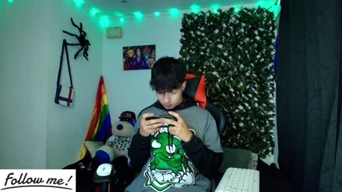 Snapshot of twink_sebas_ chatting on 18, 1, 2025 Bad boy sebastian online show from 18, 1, 2025