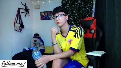 Snapshot of twink_sebas_ chatting on 22, 1, 2025 Bad boy sebastian online show from 22, 1, 2025