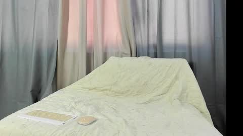 Twink Waldorf online show from 22, 9, 2025