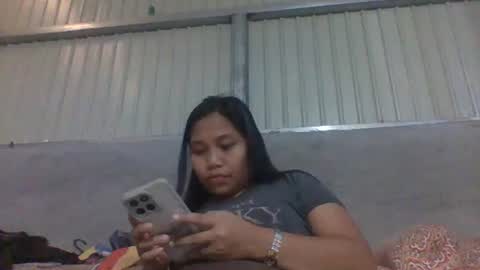 Snapshot of twinkle_purplemelon chatting on 27, 11, 2025 twinkle_purplemelon online show from 27, 11, 2025