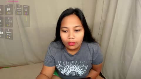 Snapshot of twinkle_purplemelon chatting on 10, 2, 2026 twinkle_purplemelon online show from 10, 2, 2026