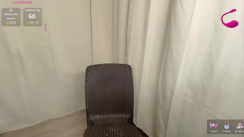 Snapshot of twinkle_purplemelon chatting on 13, 2, 2026 twinkle_purplemelon online show from 13, 2, 2026