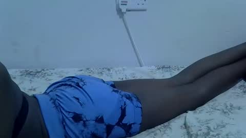 Snapshot of twinkle_tia chatting on 27, 9, 2025 BABY TIA online show from 27, 9, 2025