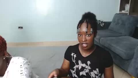 twinkle tushy online show from 3, 10, 2025