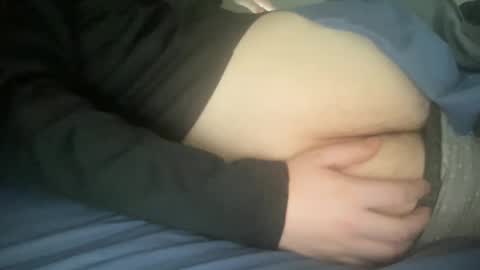 Snapshot of twinkmikexxx12 chatting on 24, 10, 2025 mike online show from 24, 10, 2025