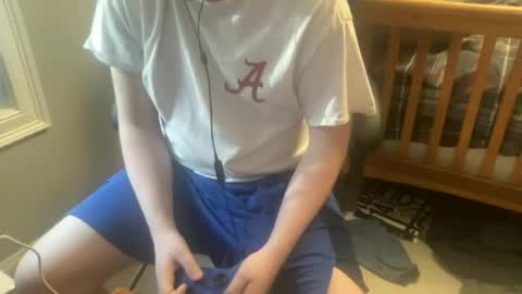 Snapshot of twinkmikexxx12 chatting on 12, 6, 2026 mike online show from 12, 6, 2026