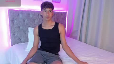 twinksboys_23 online show from 11, 5, 2026