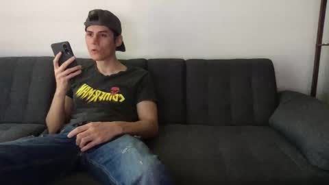 Derrick online show from 9, 1, 2026