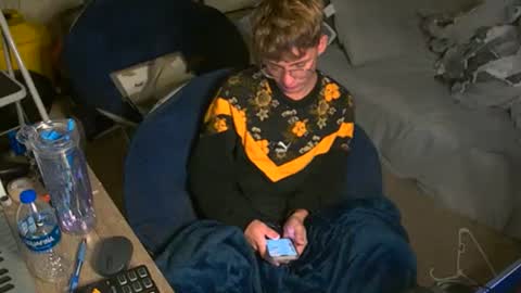 Snapshot of twinktools chatting on 20, 9, 2025 shytwink online show from 20, 9, 2025