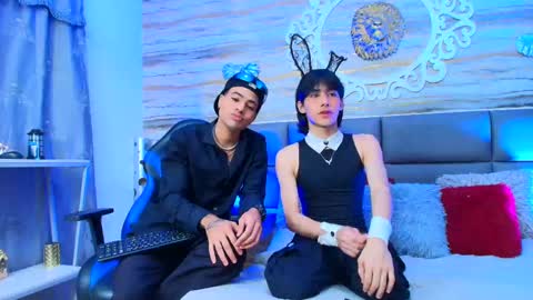 twinslovers_ online show from 13, 9, 2025