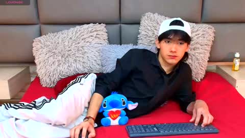 twinslovers_ online show from 24, 10, 2025