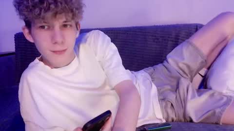 TwiShadow online show from 27, 3, 2026