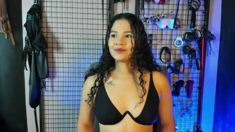 Clio  Tadeo online show from 7, 2, 2025