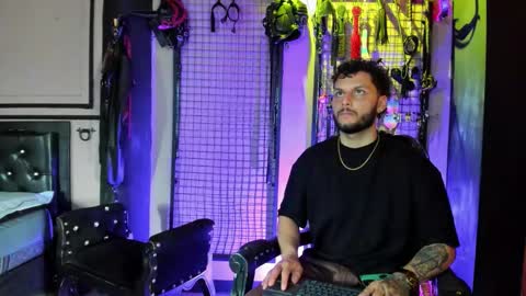 Clio  Tadeo online show from 3, 12, 2025