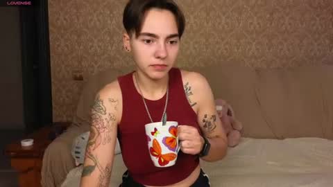 Snapshot of twobabesweet chatting on 10, 7, 2026 Welcome guys We Lili and Vic PVT open online show from 10, 7, 2026