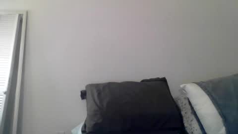 twoboobsonepenis online show from 16, 6, 2026