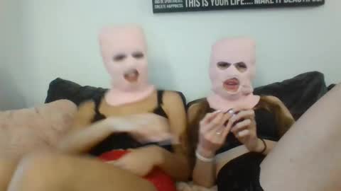 Snapshot of twogirlslove chatting on 9, 4, 2026 AvaMini online show from 9, 4, 2026