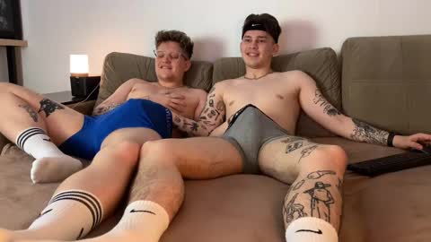 Noah blonde and Josh dark hair Nike guy online show from 13, 5, 2026