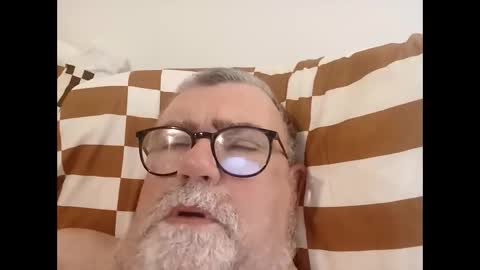 twohats2810 online show from 20, 5, 2026