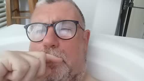 twohats2810 online show from 11, 7, 2026