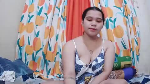Snapshot of twowetcuties chatting on 1, 2, 2025 Lyn and lea online show from 1, 2, 2025