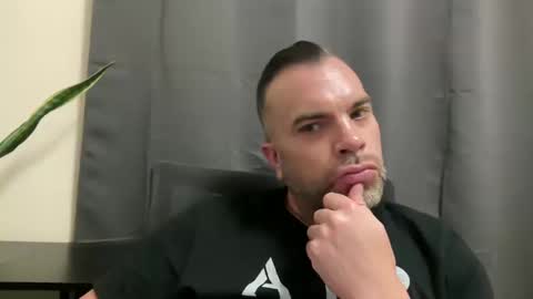 Snapshot of ty_lerdavid chatting on 11, 10, 2025 TylerDavid online show from 11, 10, 2025