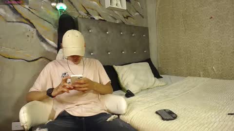 Snapshot of tyl3r_coop3r chatting on 2, 11, 2025 tyl3r_coop3r online show from 2, 11, 2025