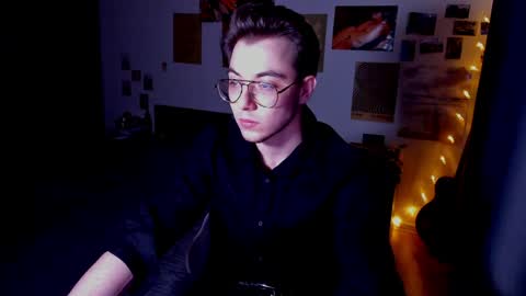 Snapshot of tyler_bergg chatting on 10, 5, 2026 tyler berg online show from 10, 5, 2026
