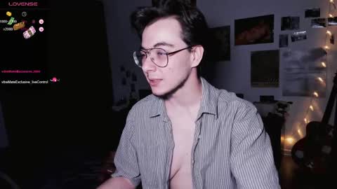 Snapshot of tyler_bergg chatting on 8, 6, 2026 tyler berg online show from 8, 6, 2026