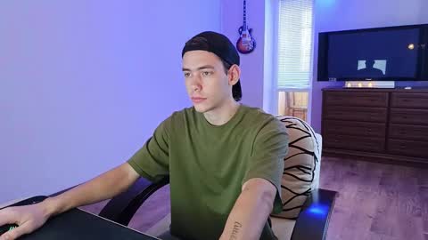 Tyler and Chris online show from 6, 10, 2025