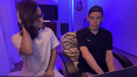 Tyler and Chris online show from 12, 10, 2025