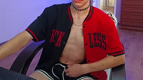 Tyler and Chris online show from 13, 10, 2025