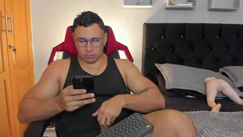 Snapshot of tyler_hank1 chatting on 16, 4, 2026 tyler_hank1 online show from 16, 4, 2026